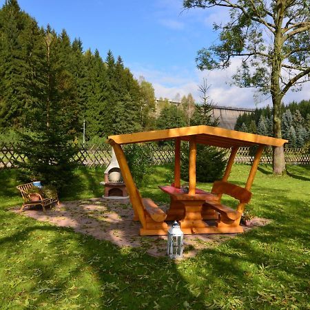 Apartment In Rauschenbach Saxony Near Forest ノイハウゼン エクステリア 写真