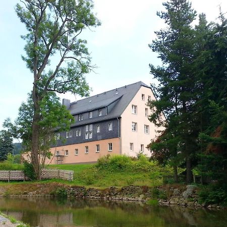Apartment In Rauschenbach Saxony Near Forest ノイハウゼン エクステリア 写真